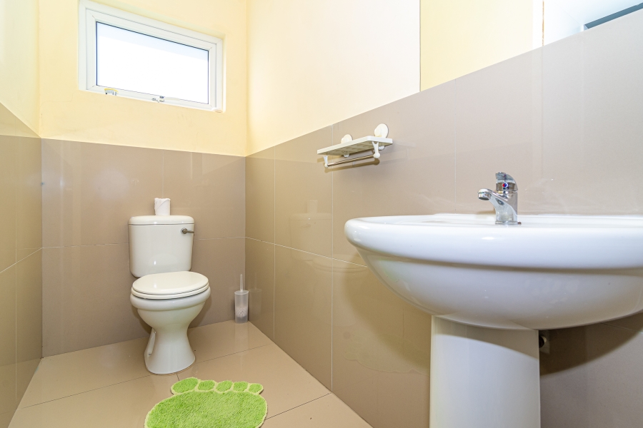 4 Bedroom Property for Sale in Pearly Beach Western Cape